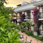 Telmessos Neva Hotel 4*