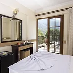 Telmessos Neva Otel 4*