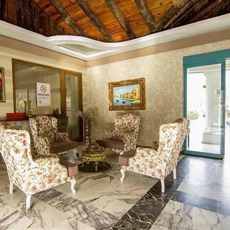 Telmessos Neva ホテル 4*