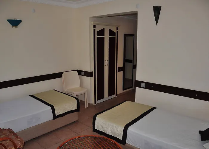 Telmessos Neva Otel 4*