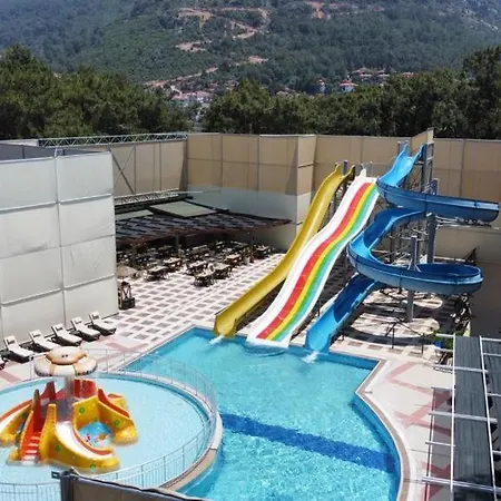 Telmessos Neva ホテル