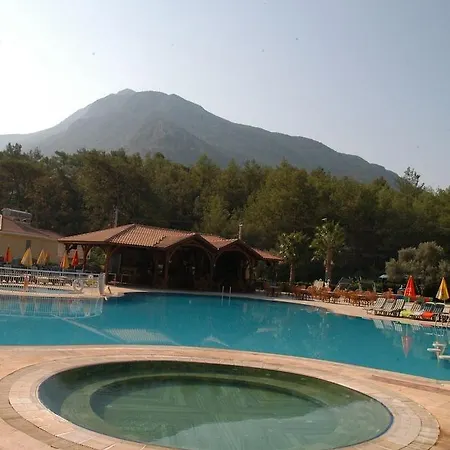 Telmessos Neva ホテル 4*