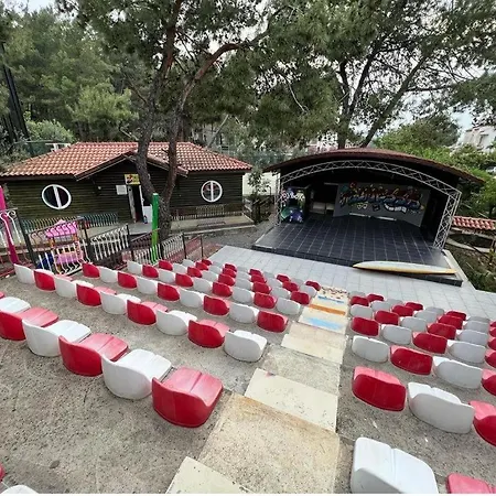 Telmessos Neva Szálloda 4*