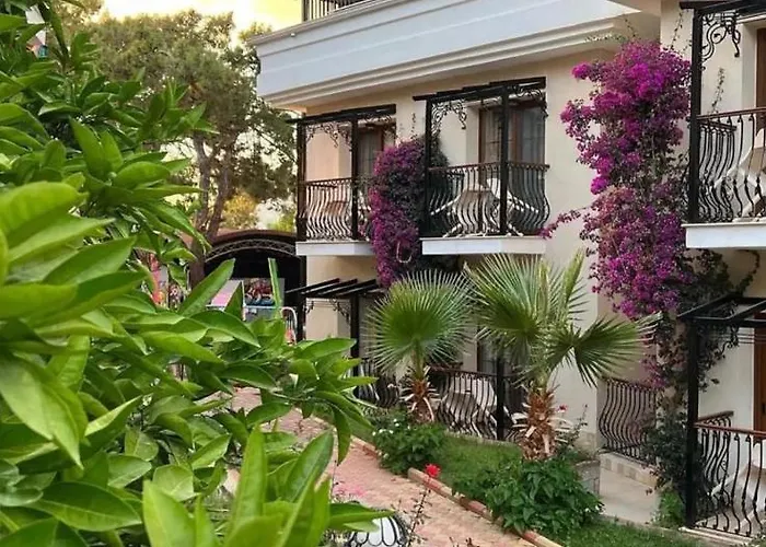 Telmessos Neva Szálloda 4*